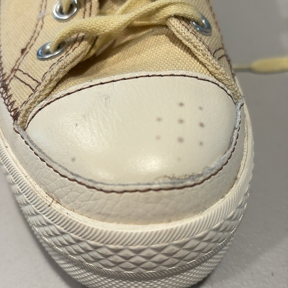 Converse Women's Chuck Taylor All Star Lift Platinum Sneakers, yellow, Size 9 - Picture 10 of 14